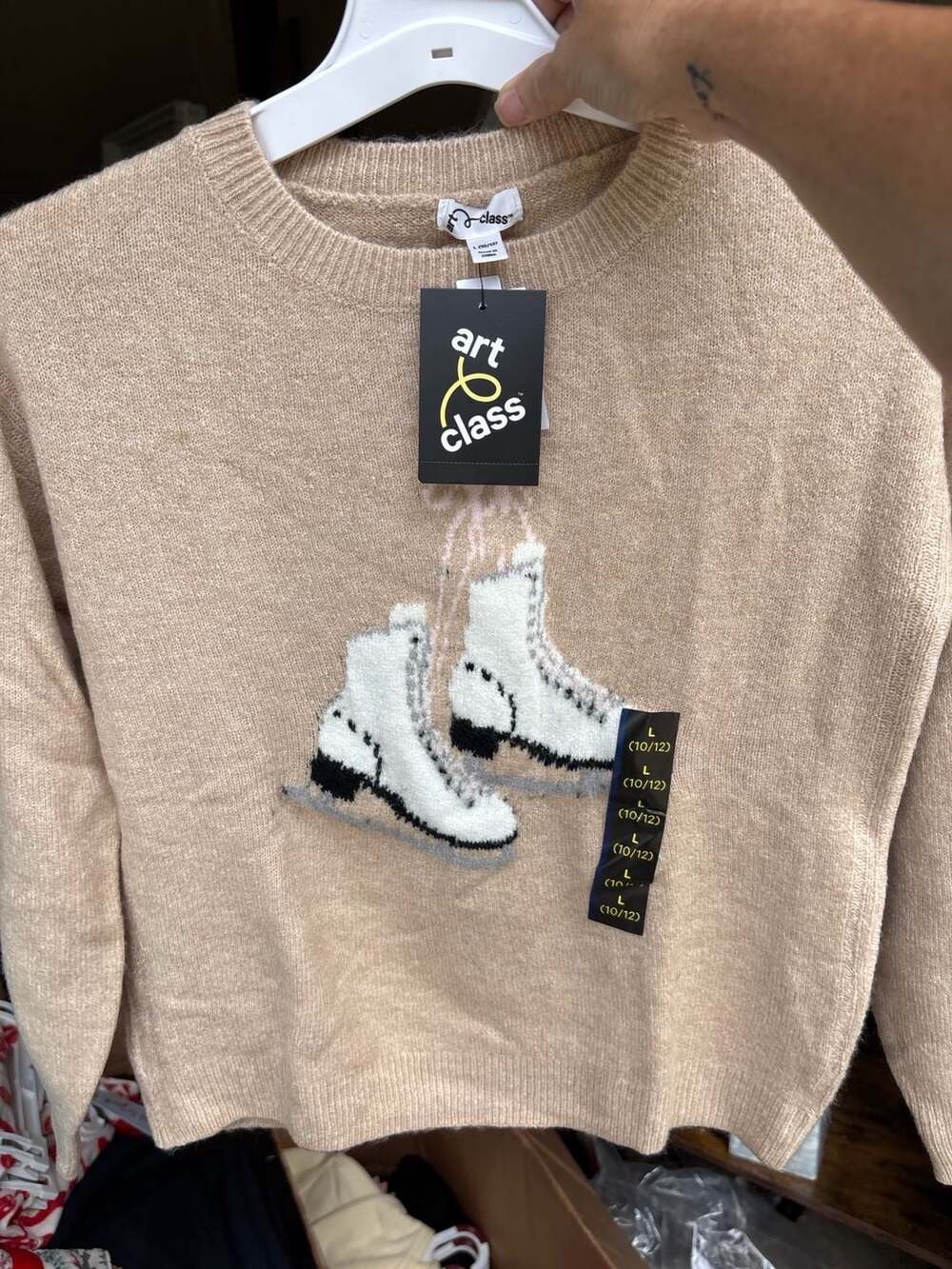 Art Class Ice Skate Graphic Sweater Size L 10/12 Hamptons Beige
